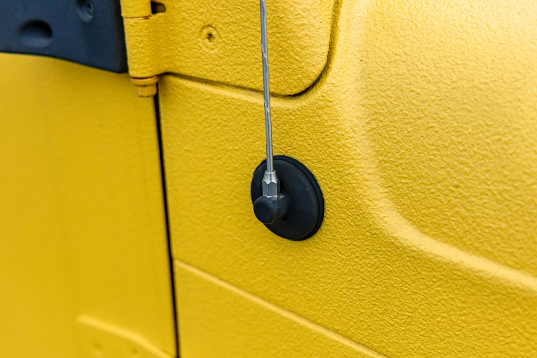 2004 Jeep TJ Wrangler - Image 16 of 31
