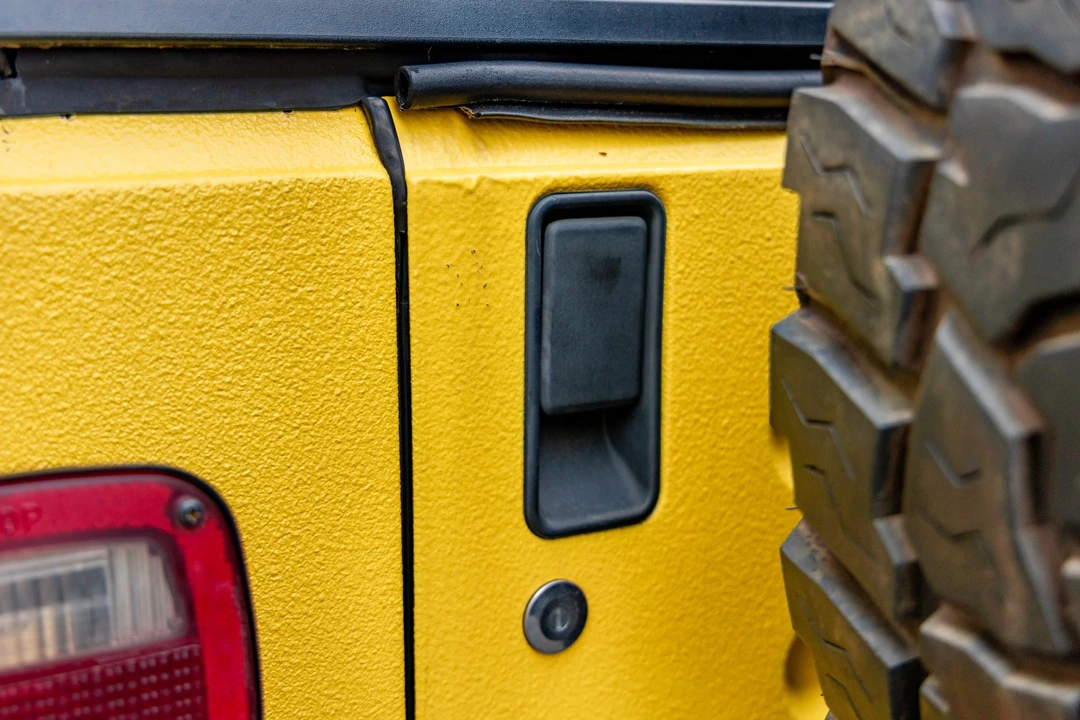 2004 Jeep TJ Wrangler - Image 26 of 31