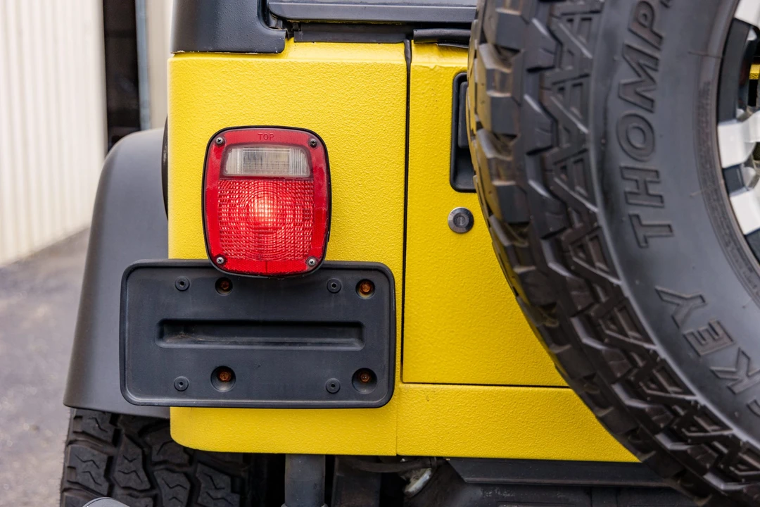 2004 Jeep TJ Wrangler - Image 22 of 31