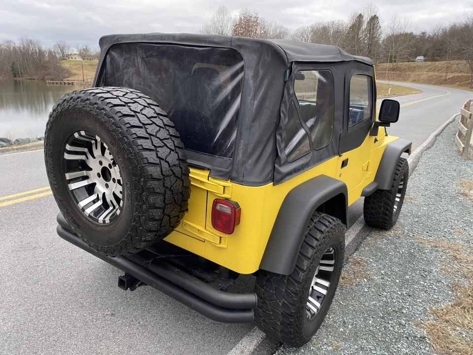 2004 Jeep TJ Wrangler - Image 23 of 31