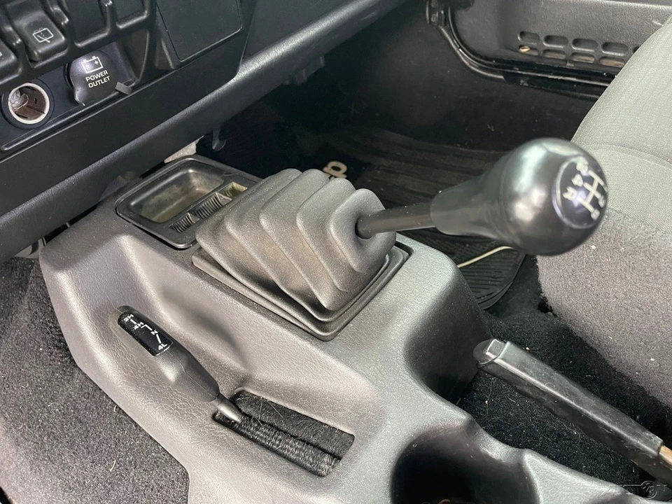 2004 Jeep TJ Wrangler - Image 17 of 21