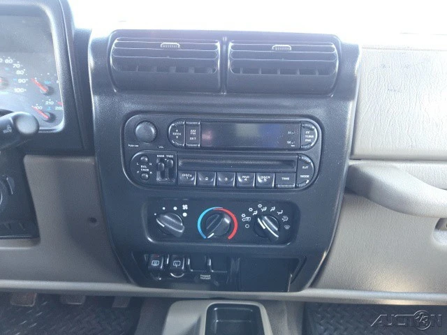 2004 Jeep TJ Wrangler - Image 8 of 12