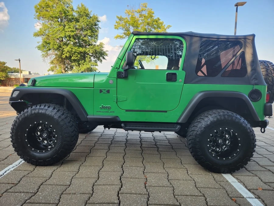 2004 Jeep TJ Wrangler - Image 2 of 18