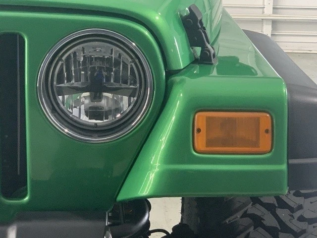 2004 Jeep TJ Wrangler - Image 9 of 21