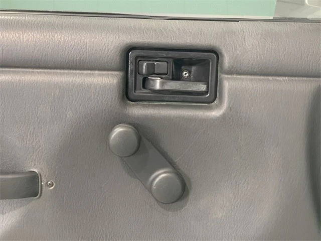 2004 Jeep TJ Wrangler - Image 16 of 21