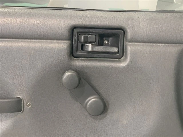 2004 Jeep TJ Wrangler - Image 13 of 21