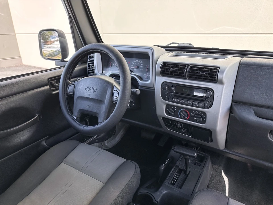 2004 Jeep TJ Wrangler - Image 15 of 17