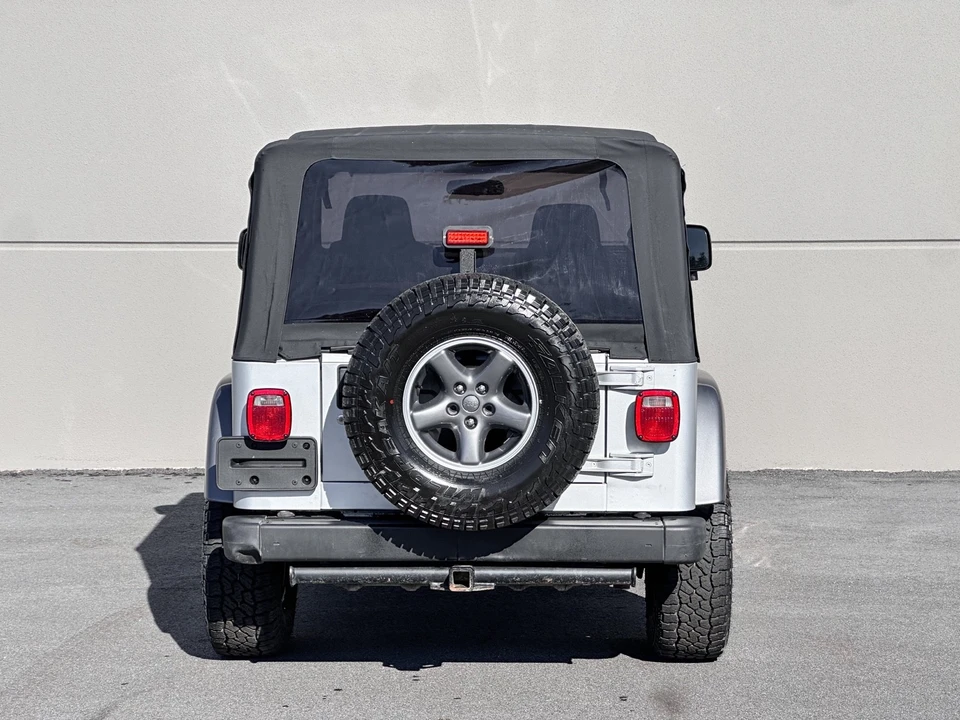 2004 Jeep TJ Wrangler - Image 10 of 17