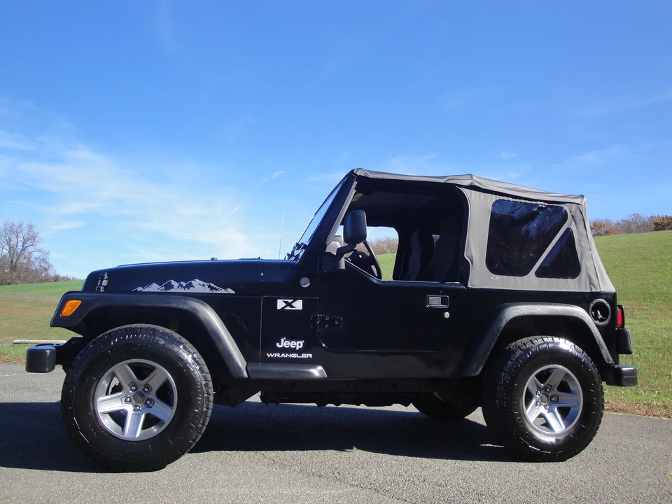 2004 Jeep TJ Wrangler - Image 25 of 31