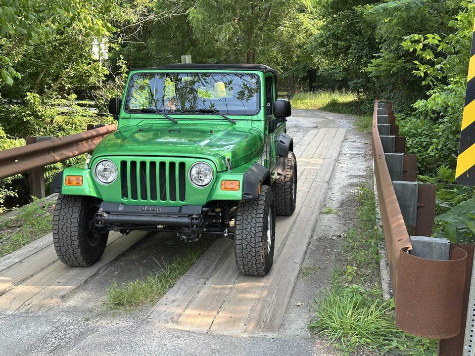 2004 Jeep TJ Wrangler - Image 12 of 31
