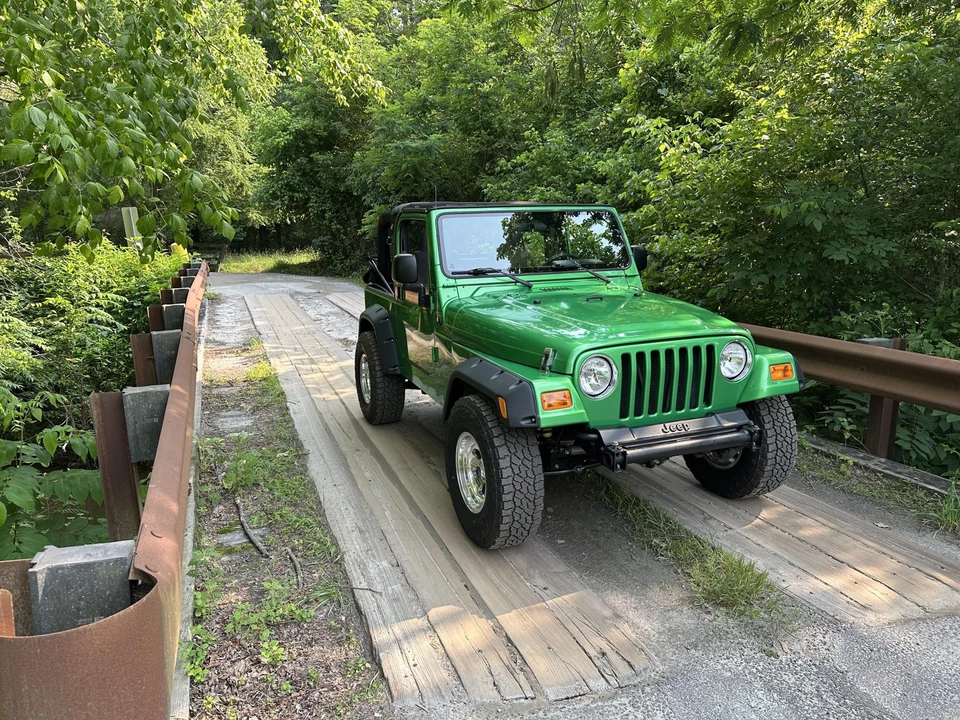 2004 Jeep TJ Wrangler - Image 27 of 31