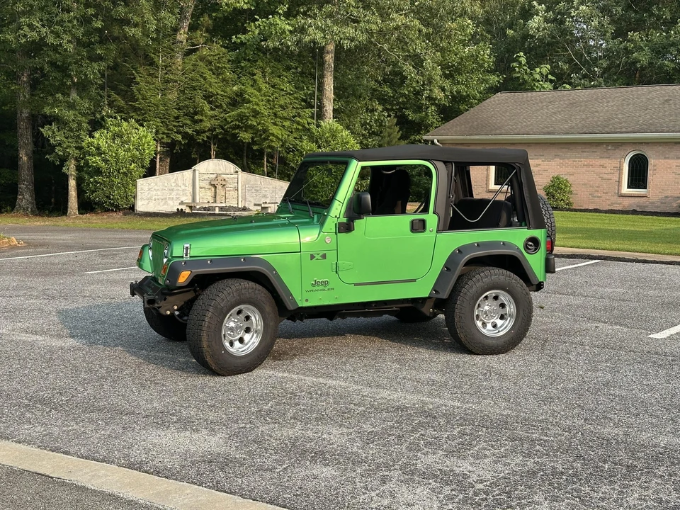 2004 Jeep TJ Wrangler - Image 15 of 31