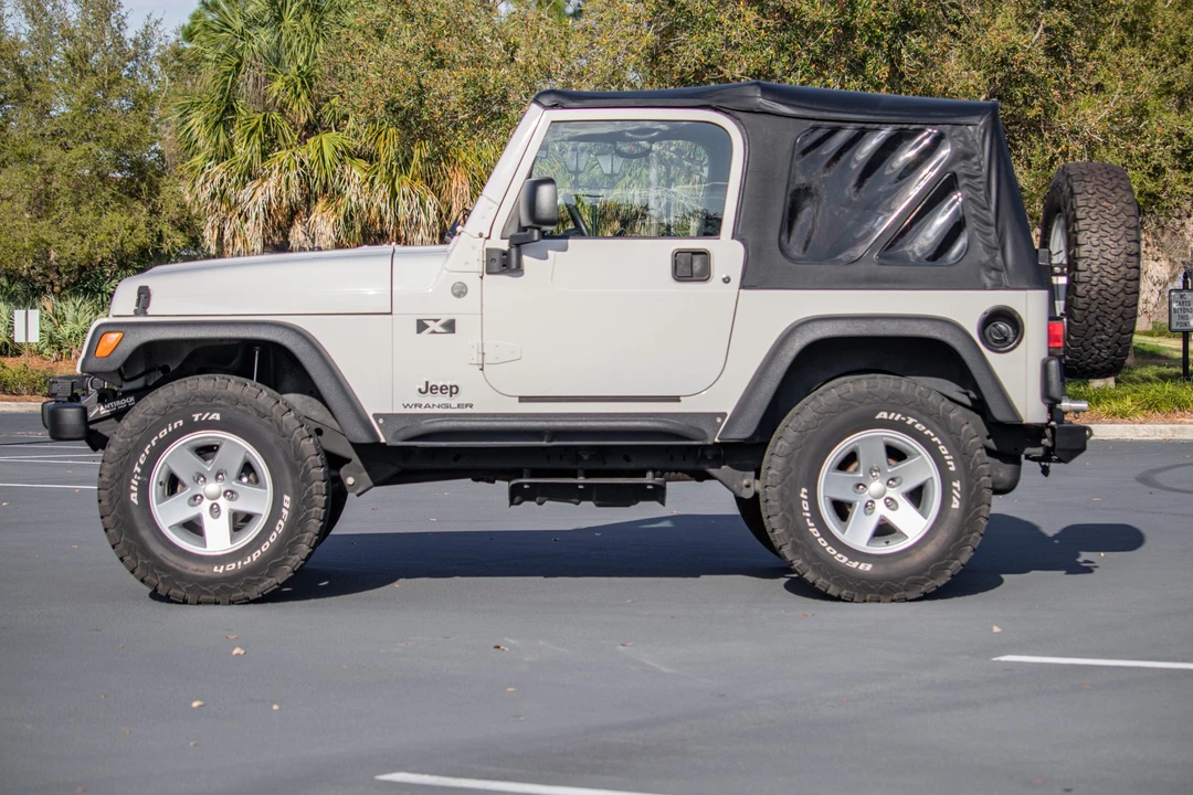 2004 Jeep TJ Wrangler - Image 17 of 31