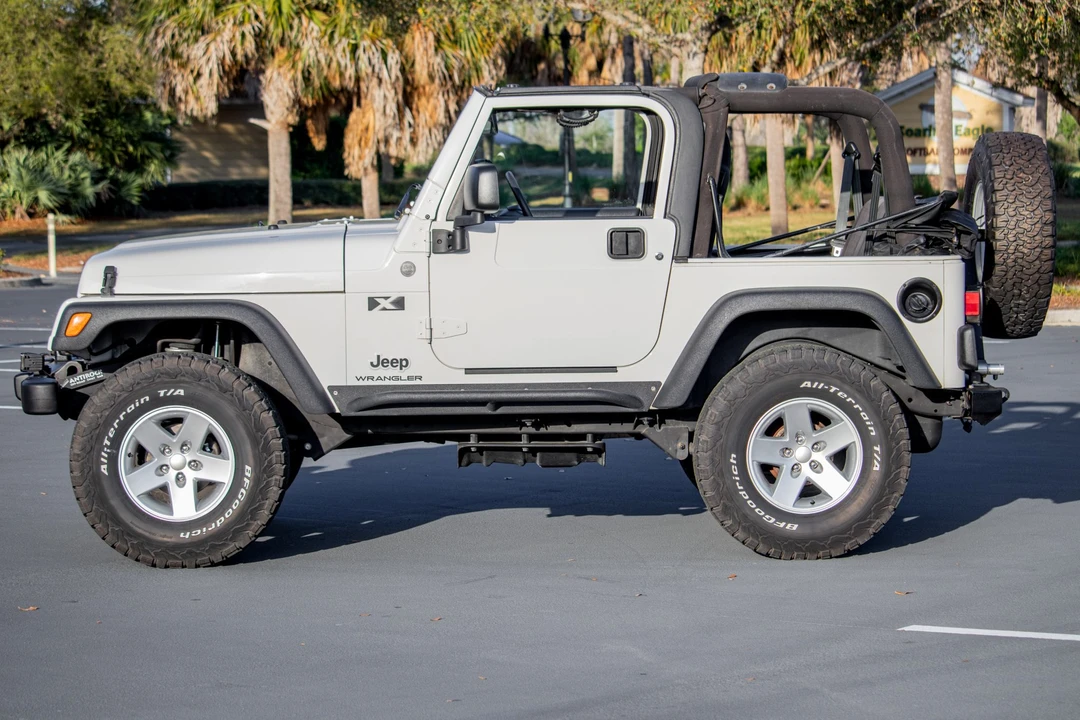 2004 Jeep TJ Wrangler - Image 9 of 31