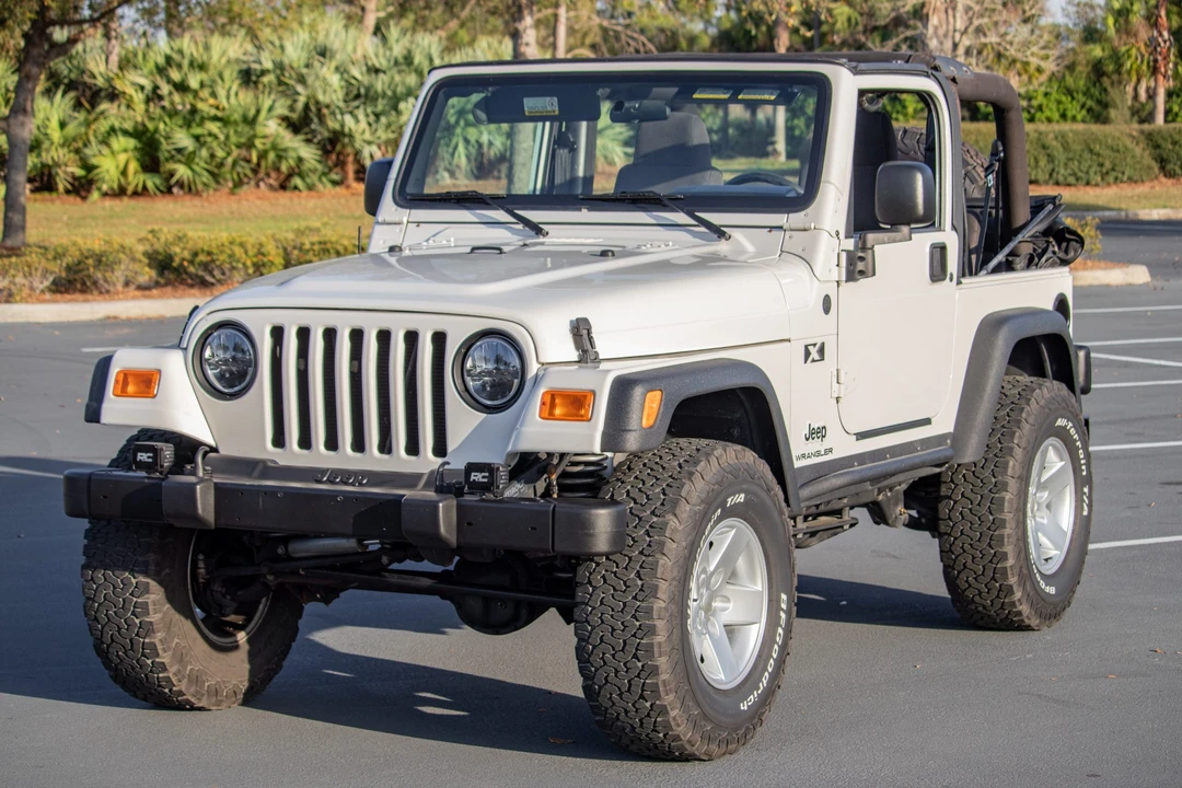 2004 Jeep TJ Wrangler - Image 2 of 31