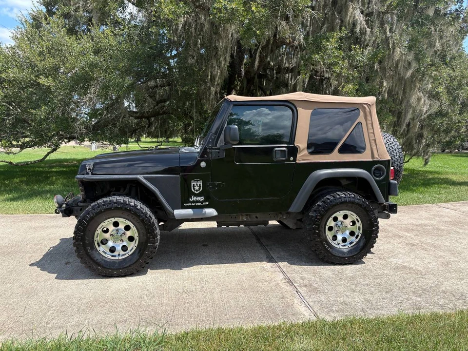 2004 Jeep TJ Wrangler - Image 10 of 12