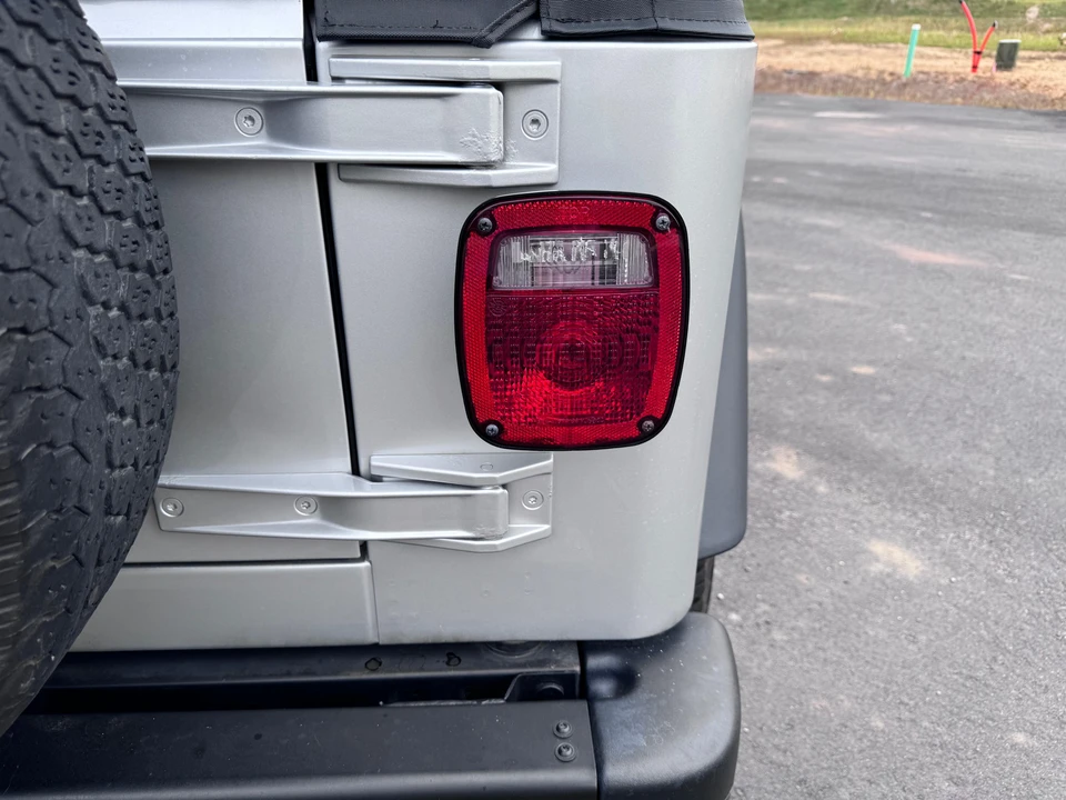 2004 Jeep TJ Wrangler - Image 19 of 31