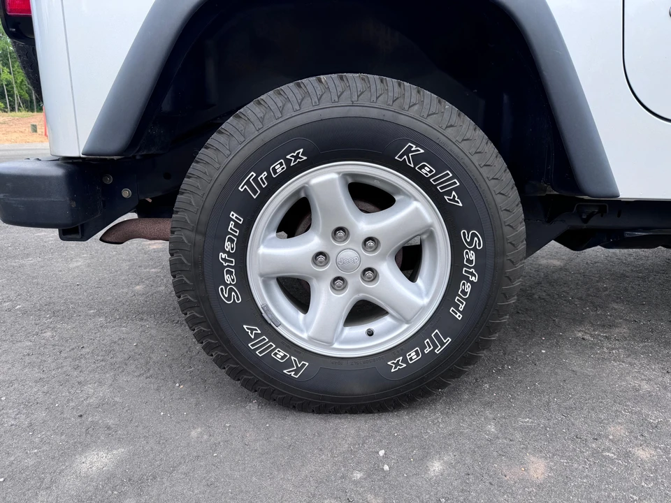2004 Jeep TJ Wrangler - Image 25 of 31