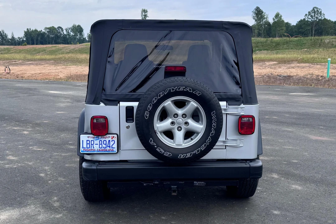2004 Jeep TJ Wrangler - Image 5 of 31