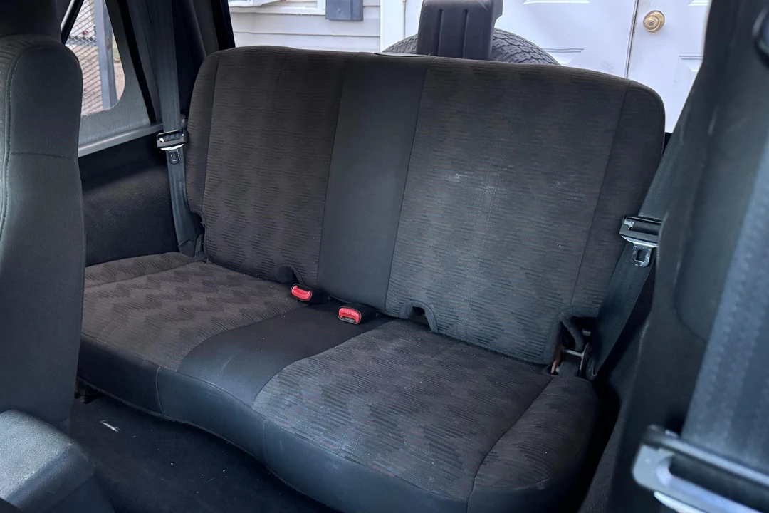 2004 Jeep TJ Wrangler - Image 29 of 31