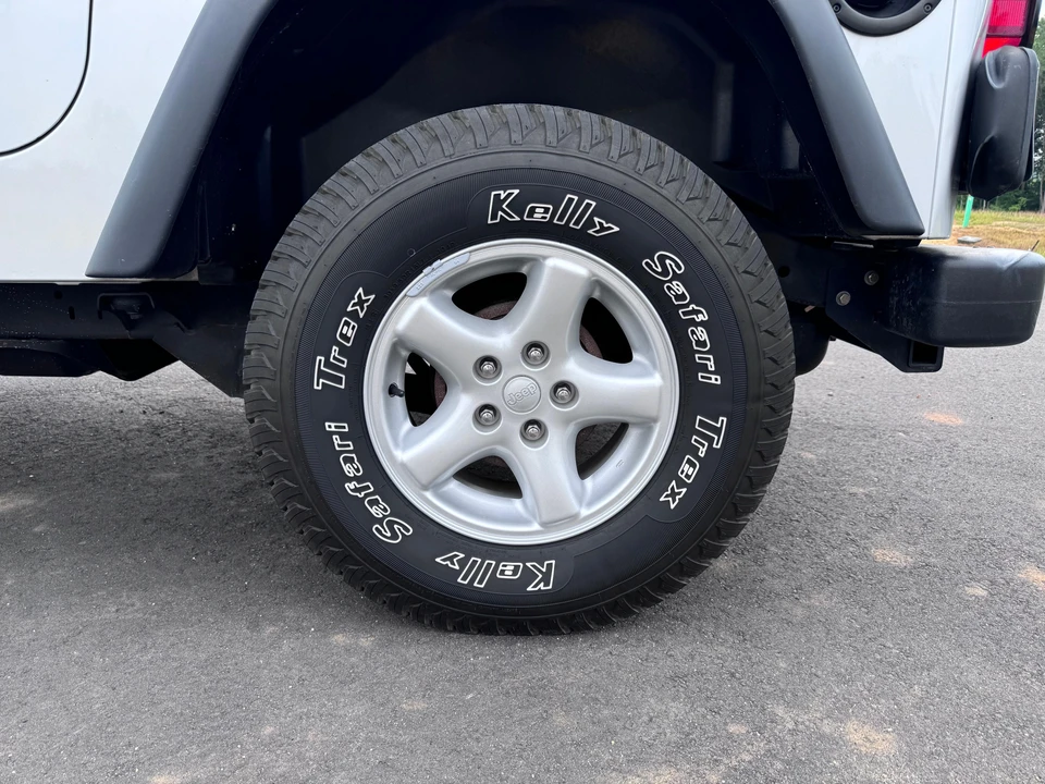 2004 Jeep TJ Wrangler - Image 24 of 31
