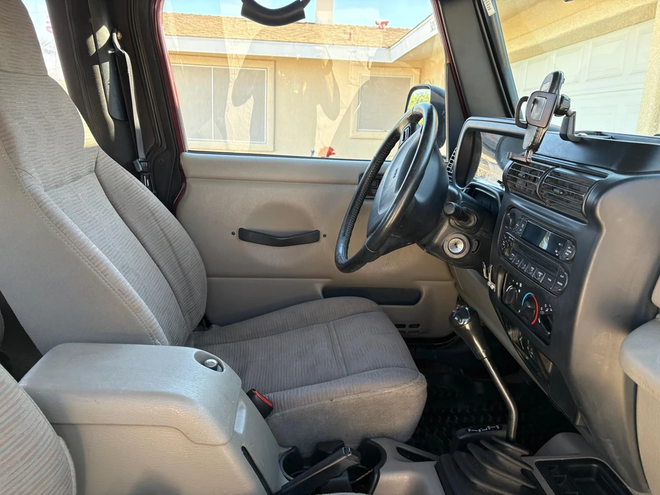 2004 Jeep TJ Wrangler - Image 29 of 31