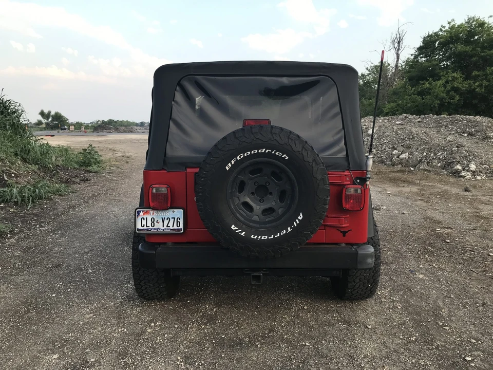 2004 Jeep TJ Wrangler - Image 21 of 31