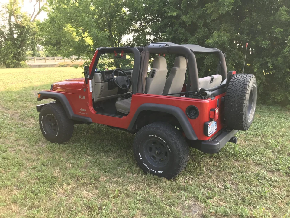 2004 Jeep TJ Wrangler - Image 5 of 31