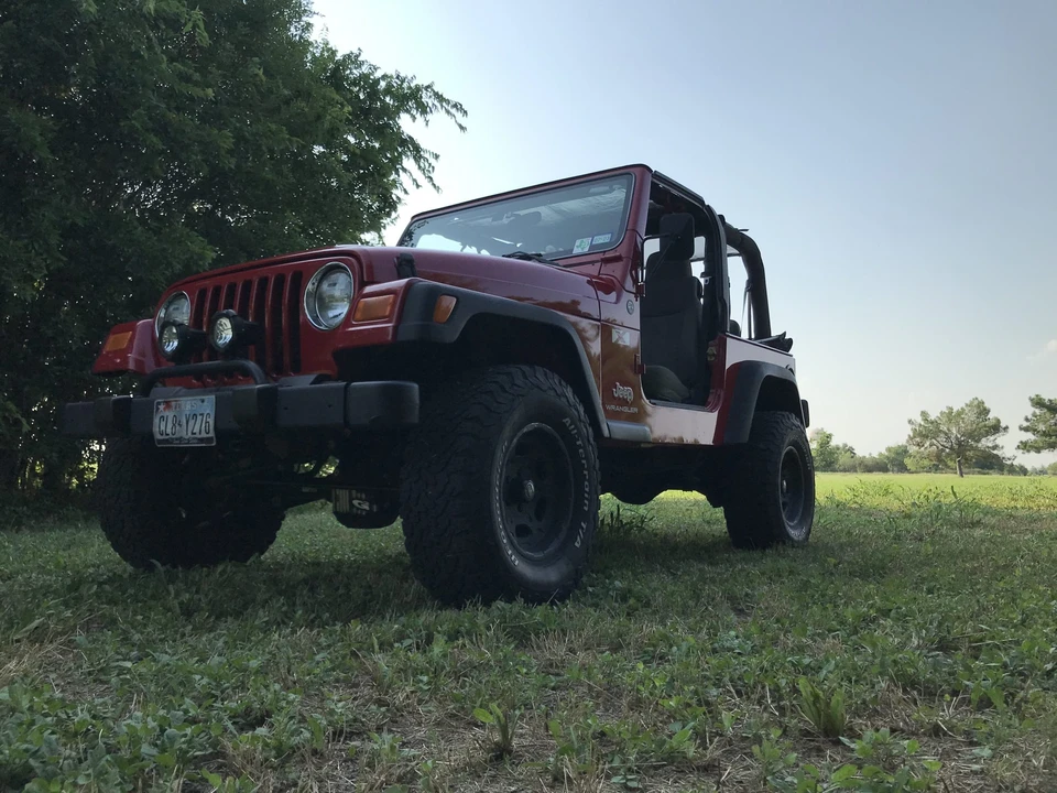 2004 Jeep TJ Wrangler - Image 2 of 31