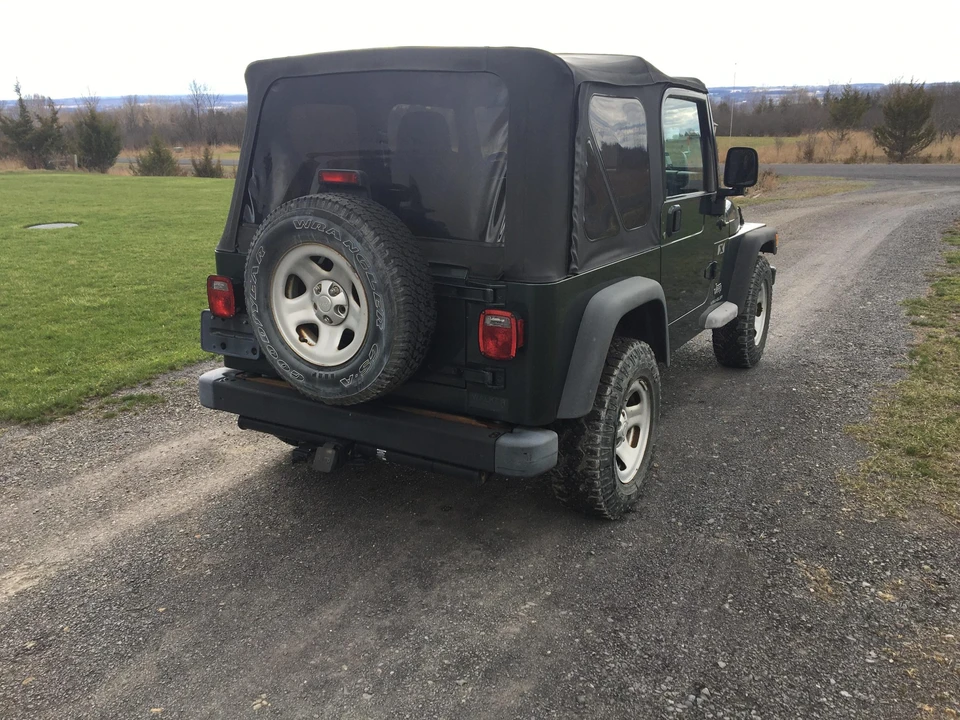 2004 Jeep TJ Wrangler - Image 9 of 31