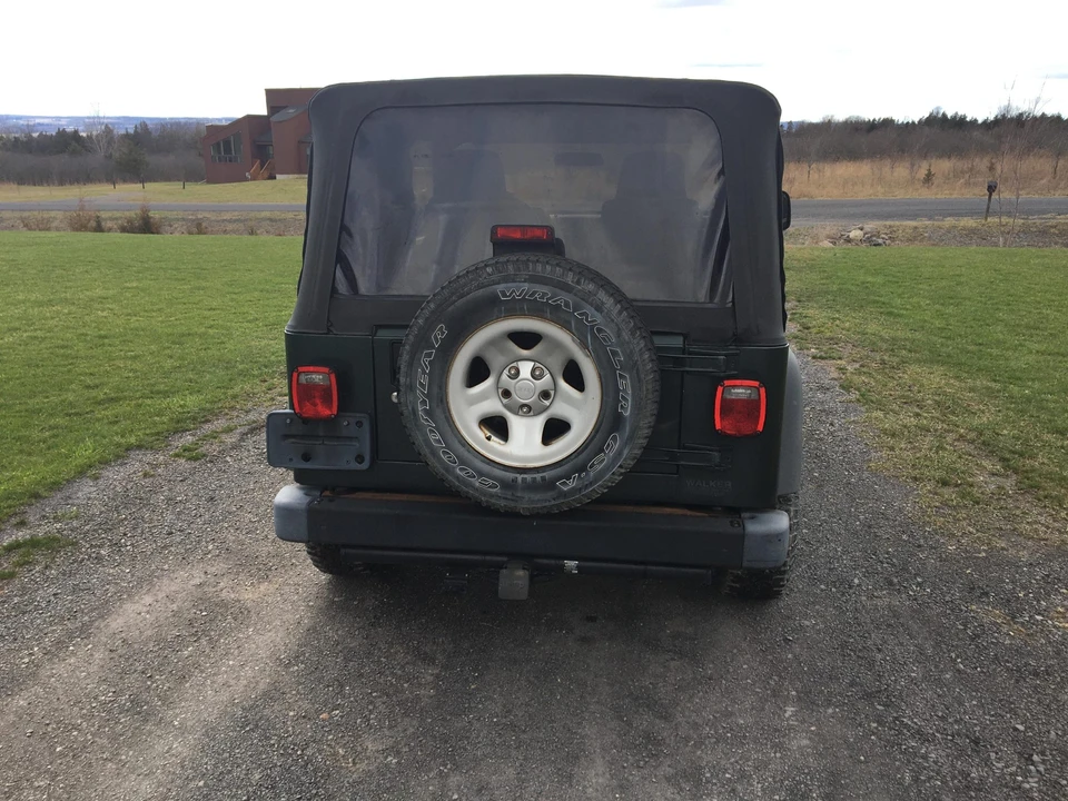 2004 Jeep TJ Wrangler - Image 10 of 31