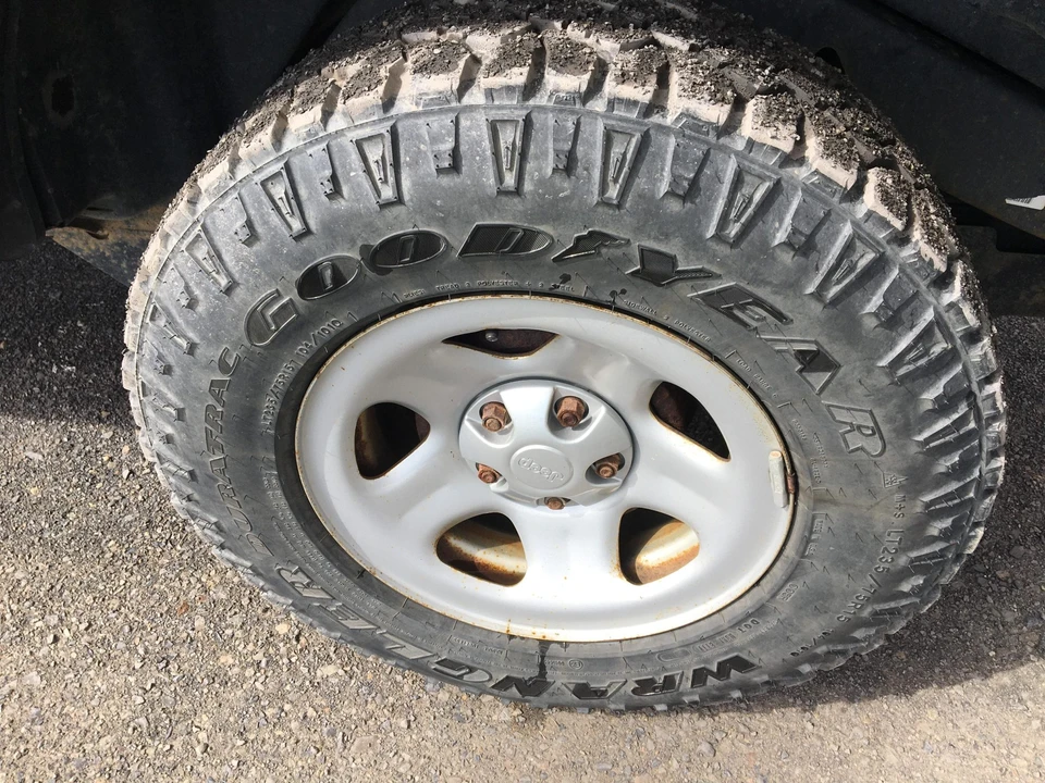 2004 Jeep TJ Wrangler - Image 26 of 31