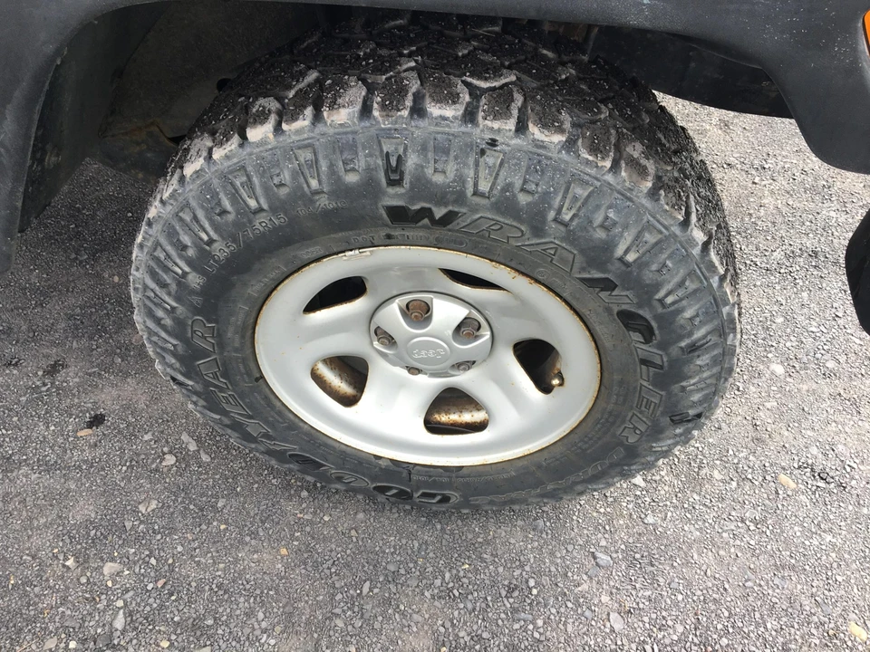 2004 Jeep TJ Wrangler - Image 28 of 31