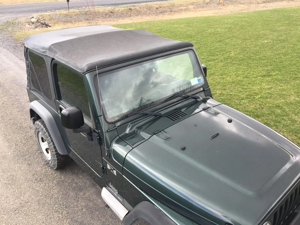 2004 Jeep TJ Wrangler - Image 23 of 31