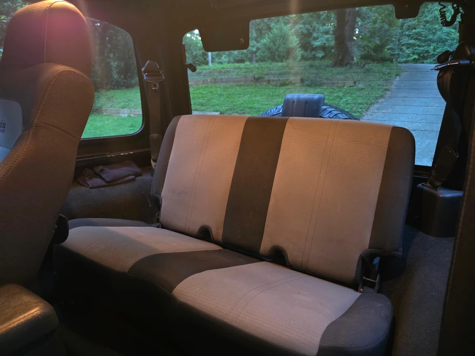 2004 Jeep TJ Wrangler - Image 29 of 31