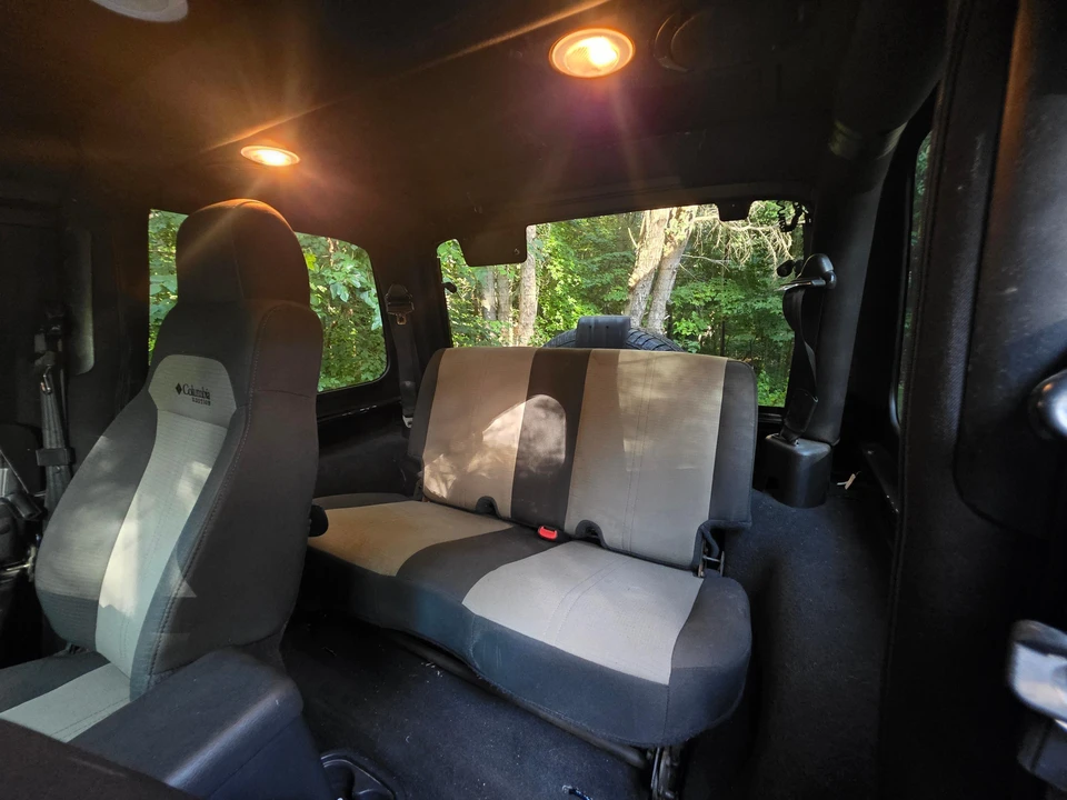 2004 Jeep TJ Wrangler - Image 28 of 31