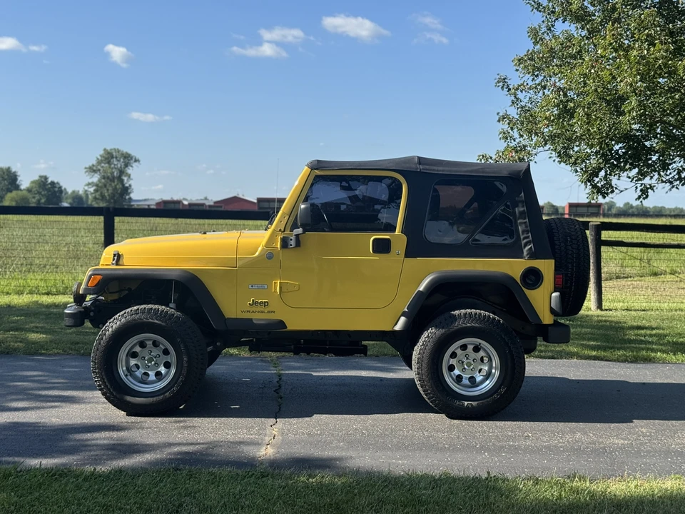 2004 Jeep TJ Wrangler - Image 19 of 31