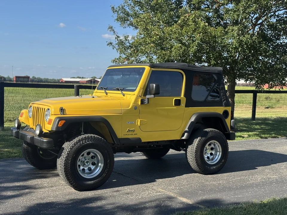 2004 Jeep TJ Wrangler - Image 17 of 31