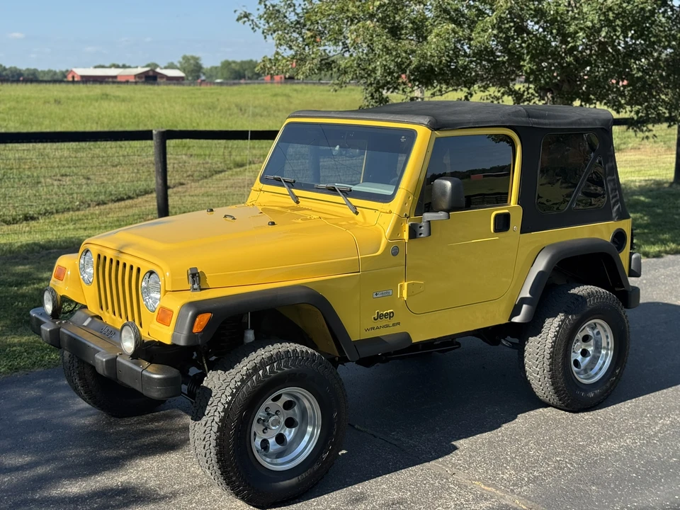 2004 Jeep TJ Wrangler - Image 15 of 31