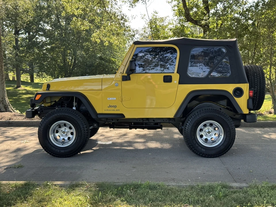 2004 Jeep TJ Wrangler - Image 20 of 31