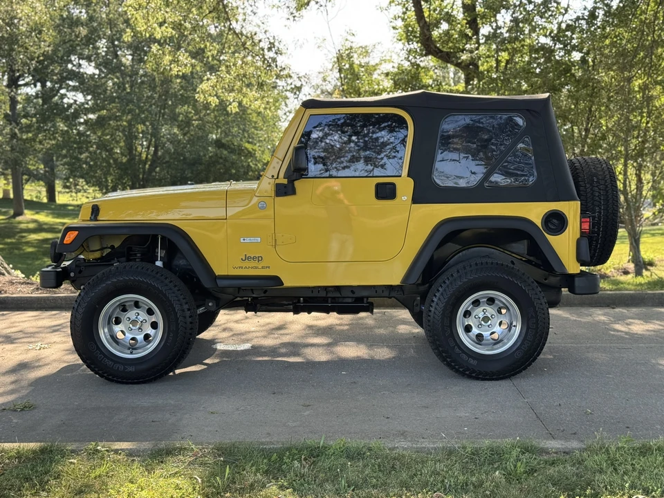 2004 Jeep TJ Wrangler - Image 21 of 31