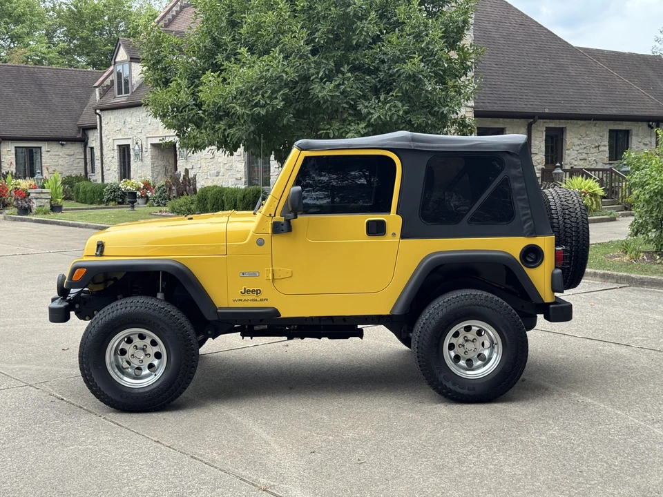 2004 Jeep TJ Wrangler - Image 22 of 31