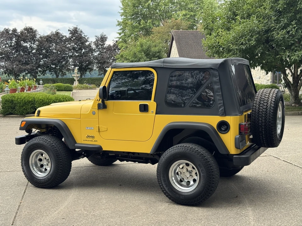 2004 Jeep TJ Wrangler - Image 25 of 31