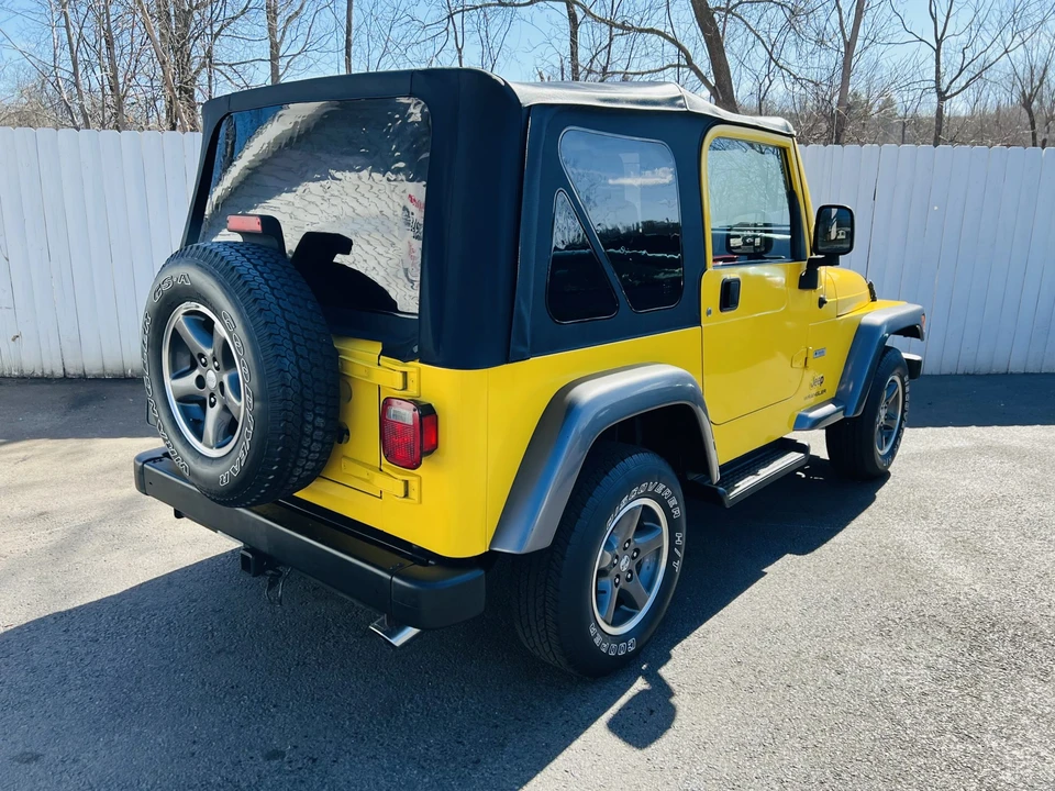 2004 Jeep TJ Wrangler - Image 21 of 31