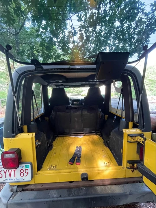 2004 Jeep TJ Wrangler - Image 16 of 17