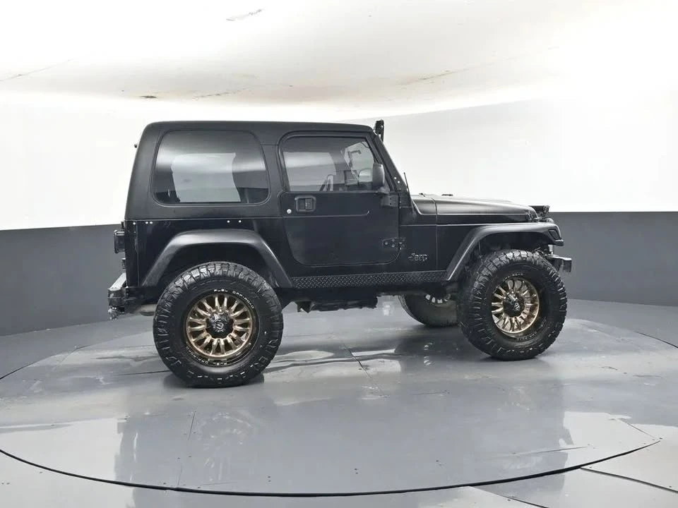 2004 Jeep TJ Wrangler - Image 3 of 11