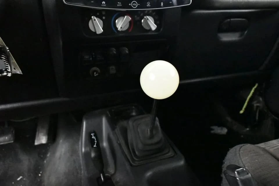 2004 Jeep TJ Wrangler - Image 6 of 11