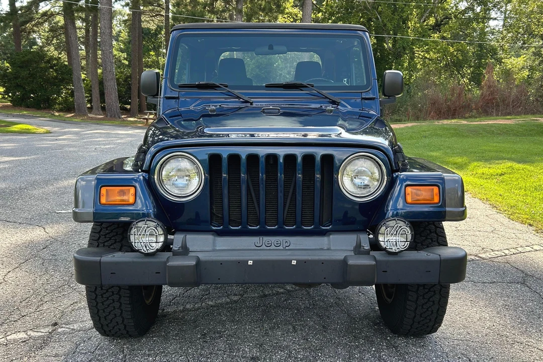 2004 Jeep TJ Wrangler - Image 2 of 31
