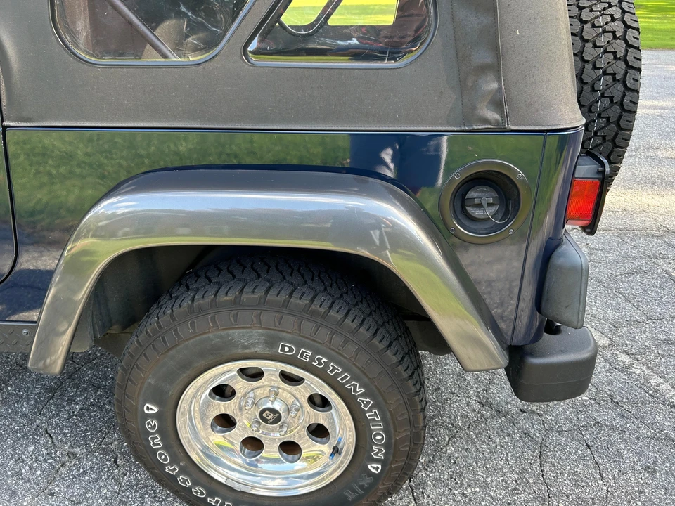 2004 Jeep TJ Wrangler - Image 29 of 31