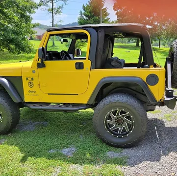 2004 Jeep Wrangler X Sport Utility 2D